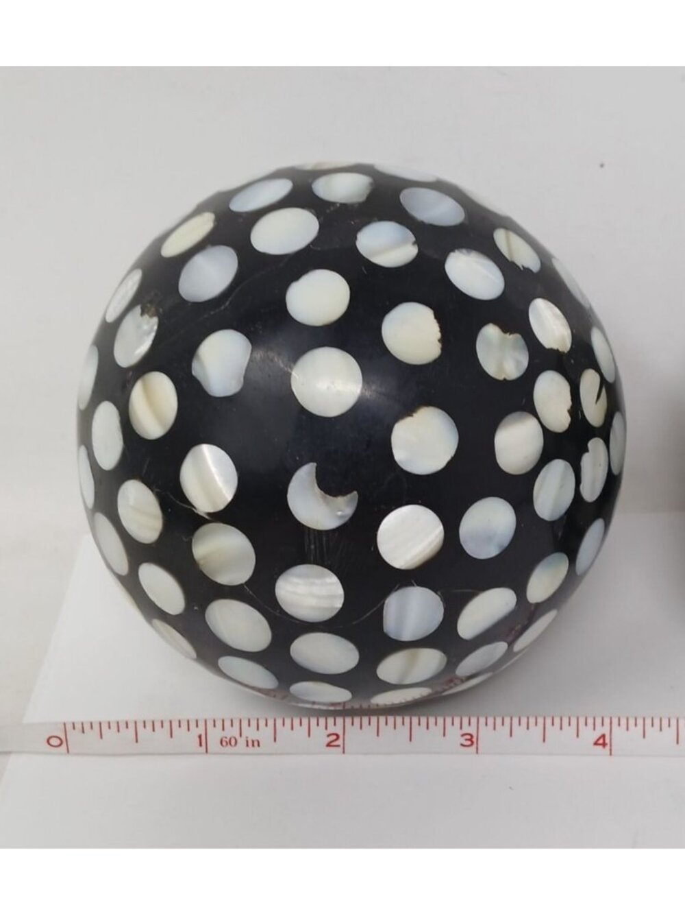 2 VTG Mother of Pearl Sphere Decorative Black & White Polka Dot 4 Inch #D-31 - Picture 5 of 6